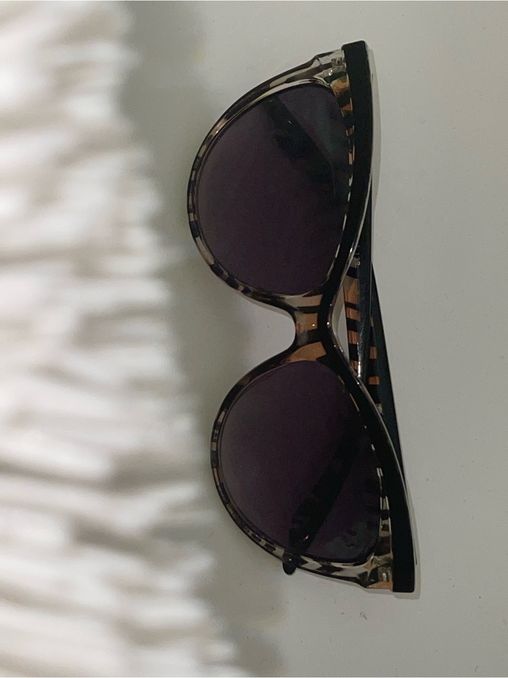 Chic Cat-Eye Tortoiseshell Sunglasses | Retro Mob Wife Aesthetic | Brown & Black - Picture 2 of 6